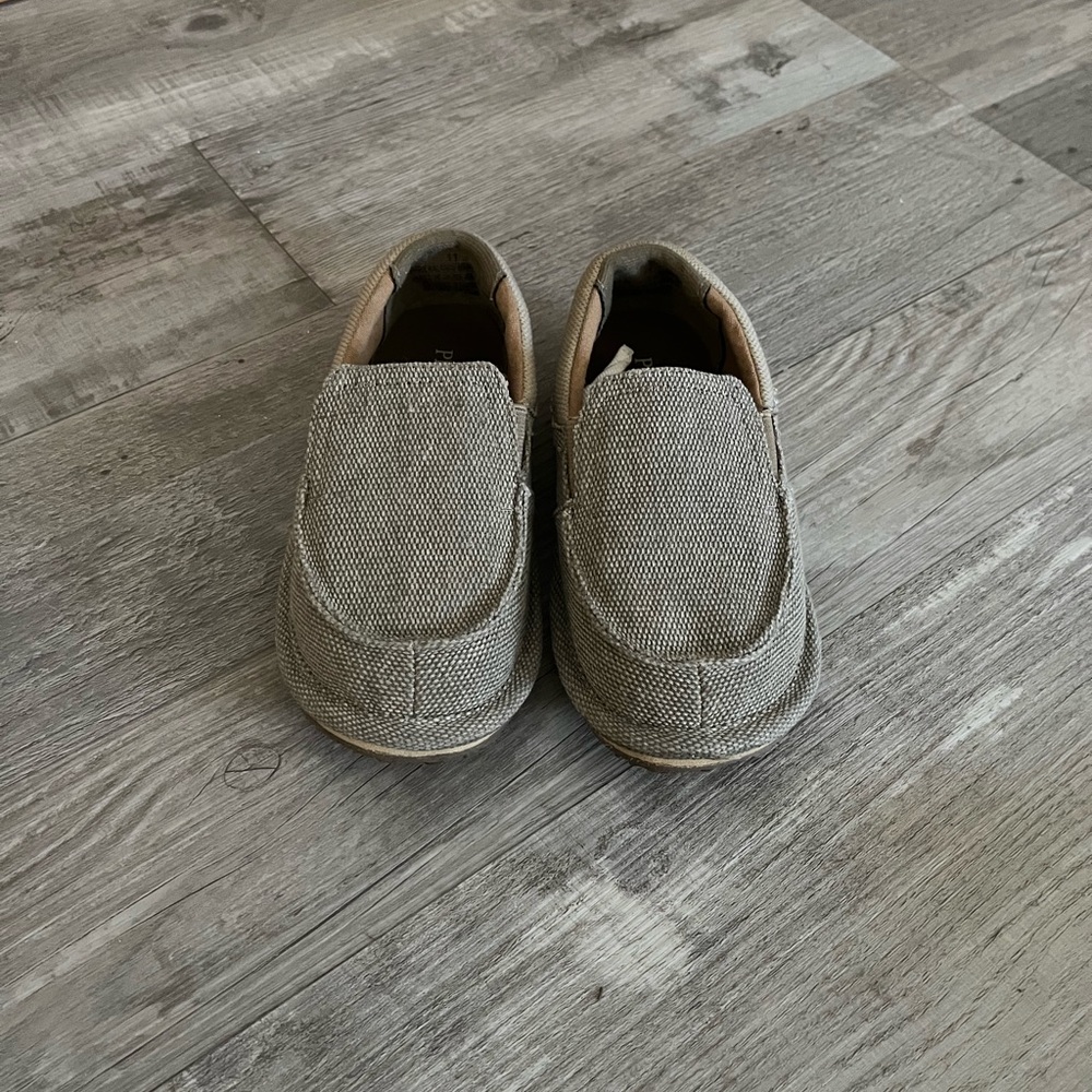 Boys slip on shoes